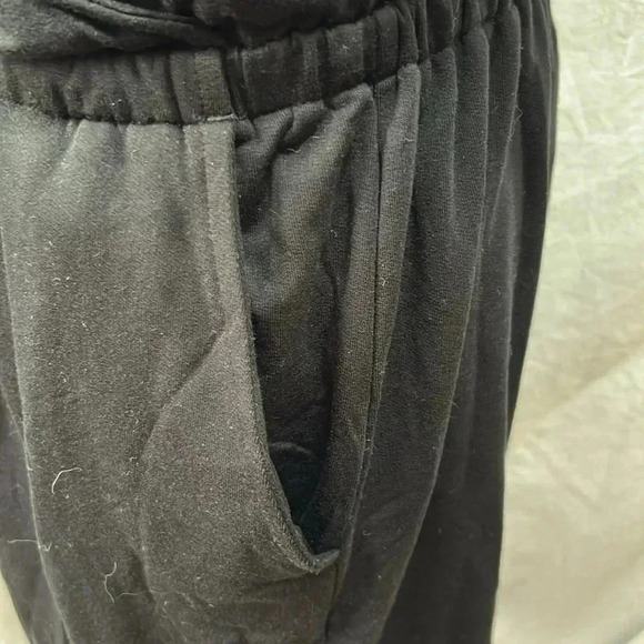 Black romper - Picture 4 of 7